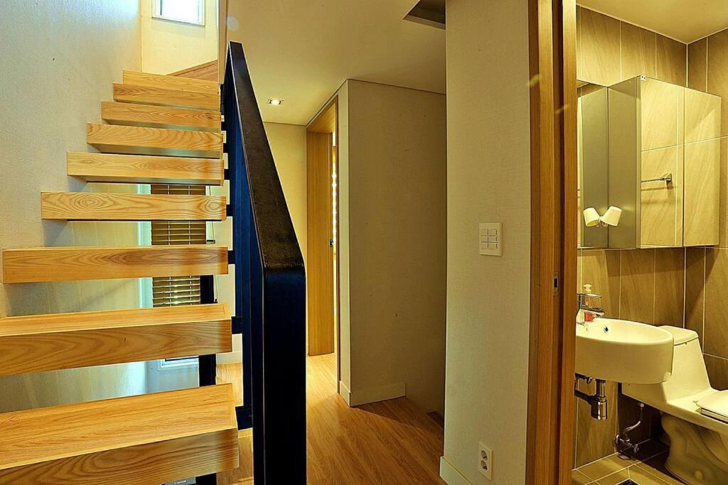 Coveted Palms Village Pension Jeju Luaran gambar
